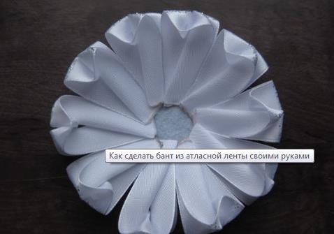 Бантики из атласной ленты своими руками: пошаговая инструкция